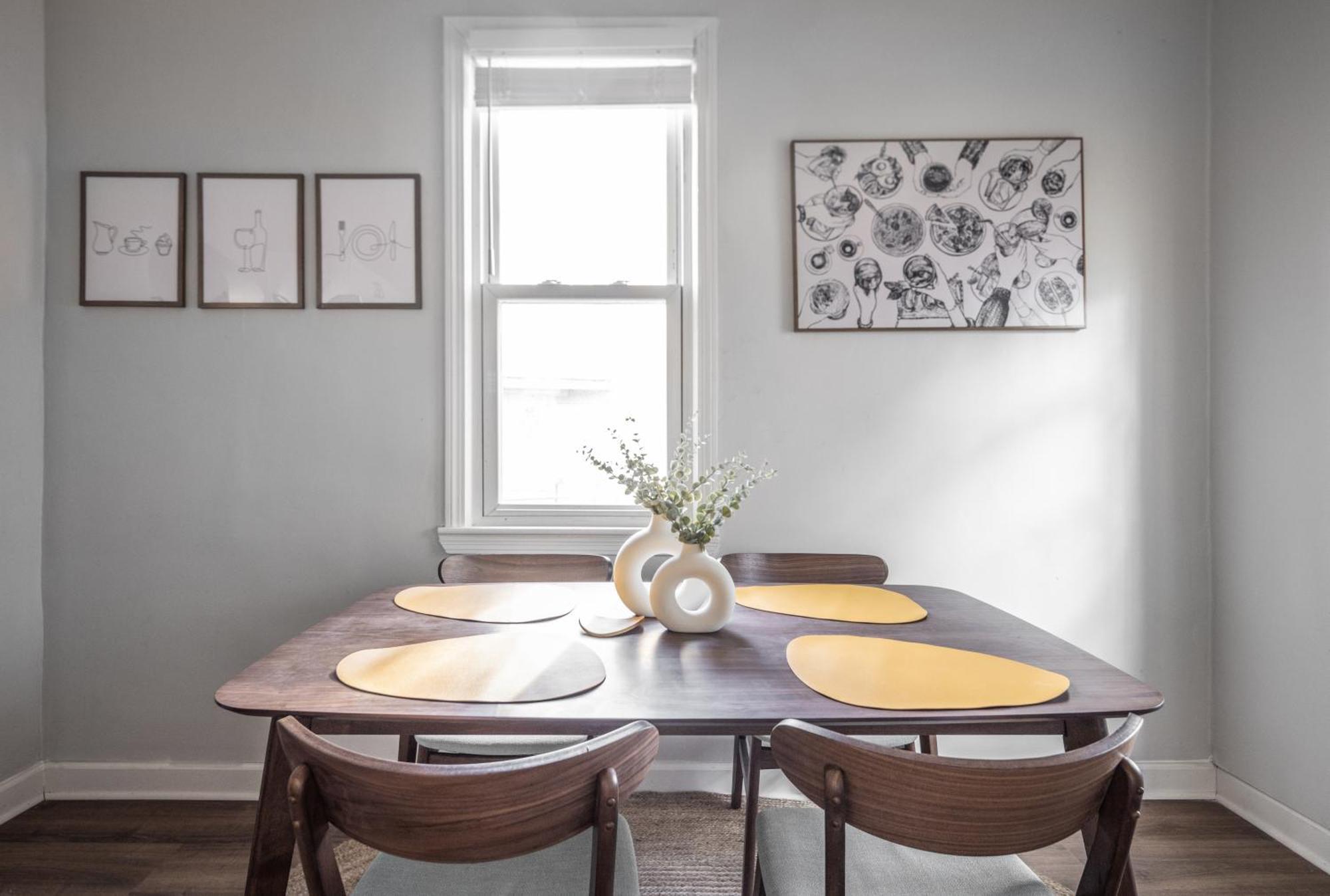 Mid-Century Modern Retreat In Little Italy Apartment Cleveland Luaran gambar